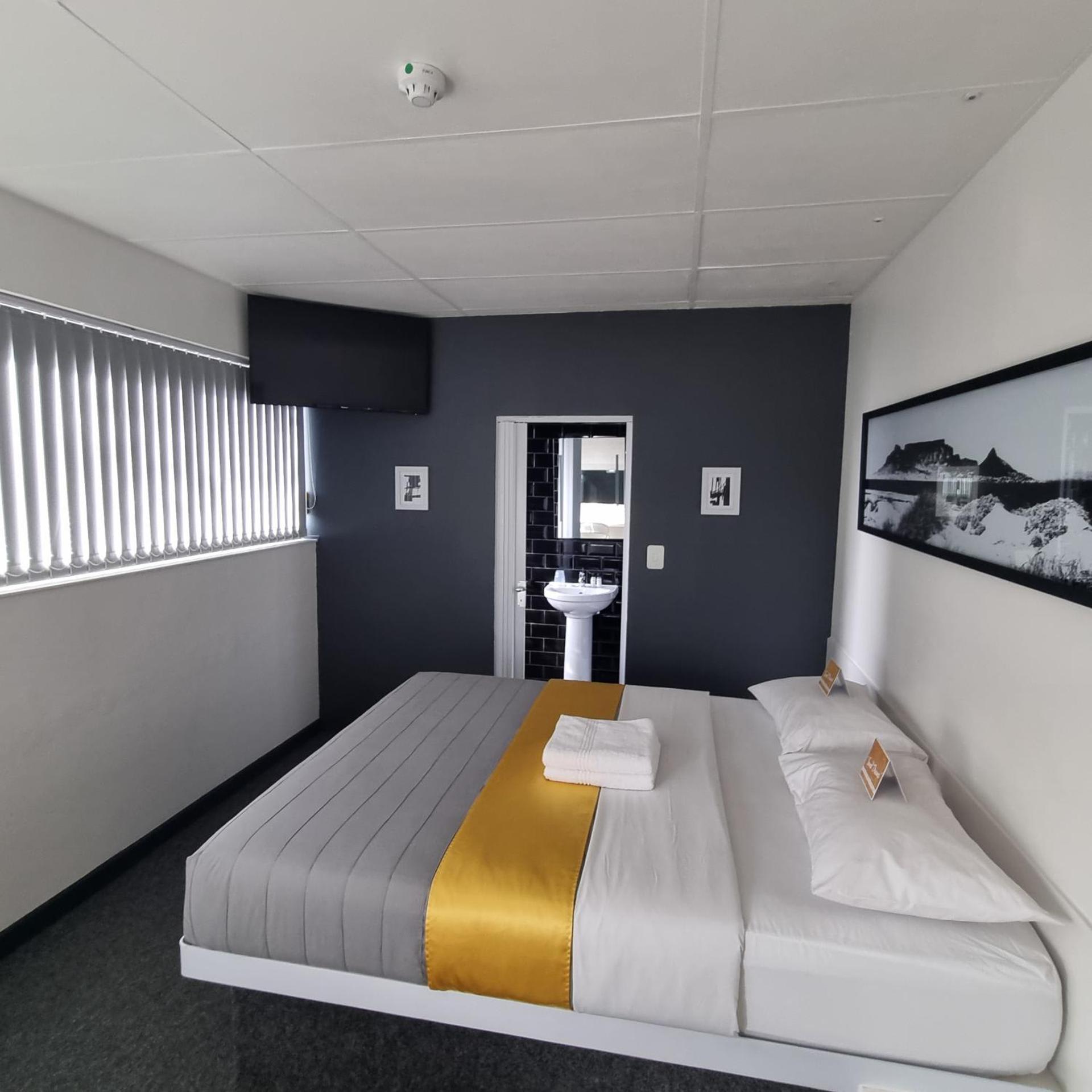 Check Inn Hotel 2