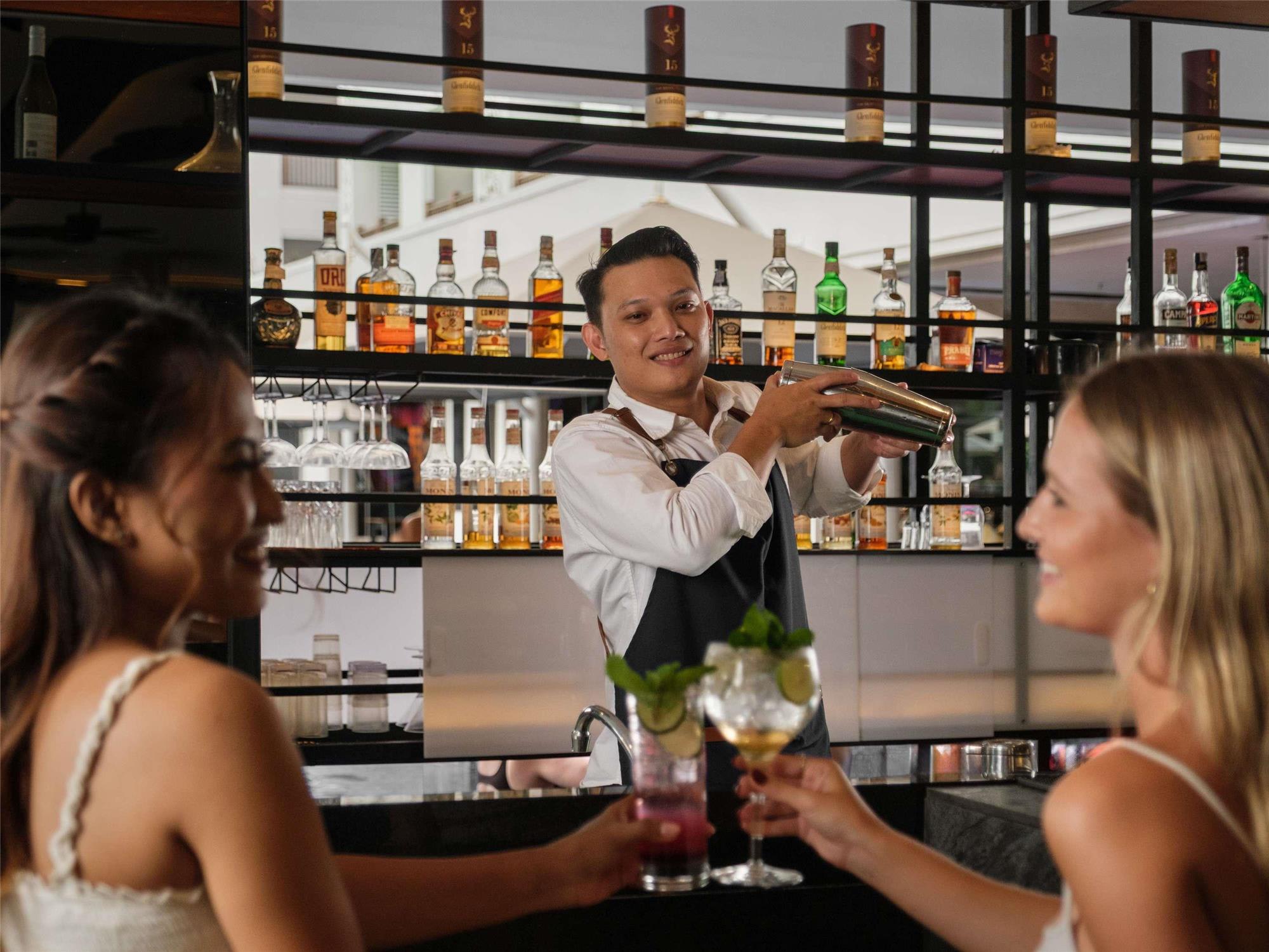 Grand Mercure Bali Seminyak 2