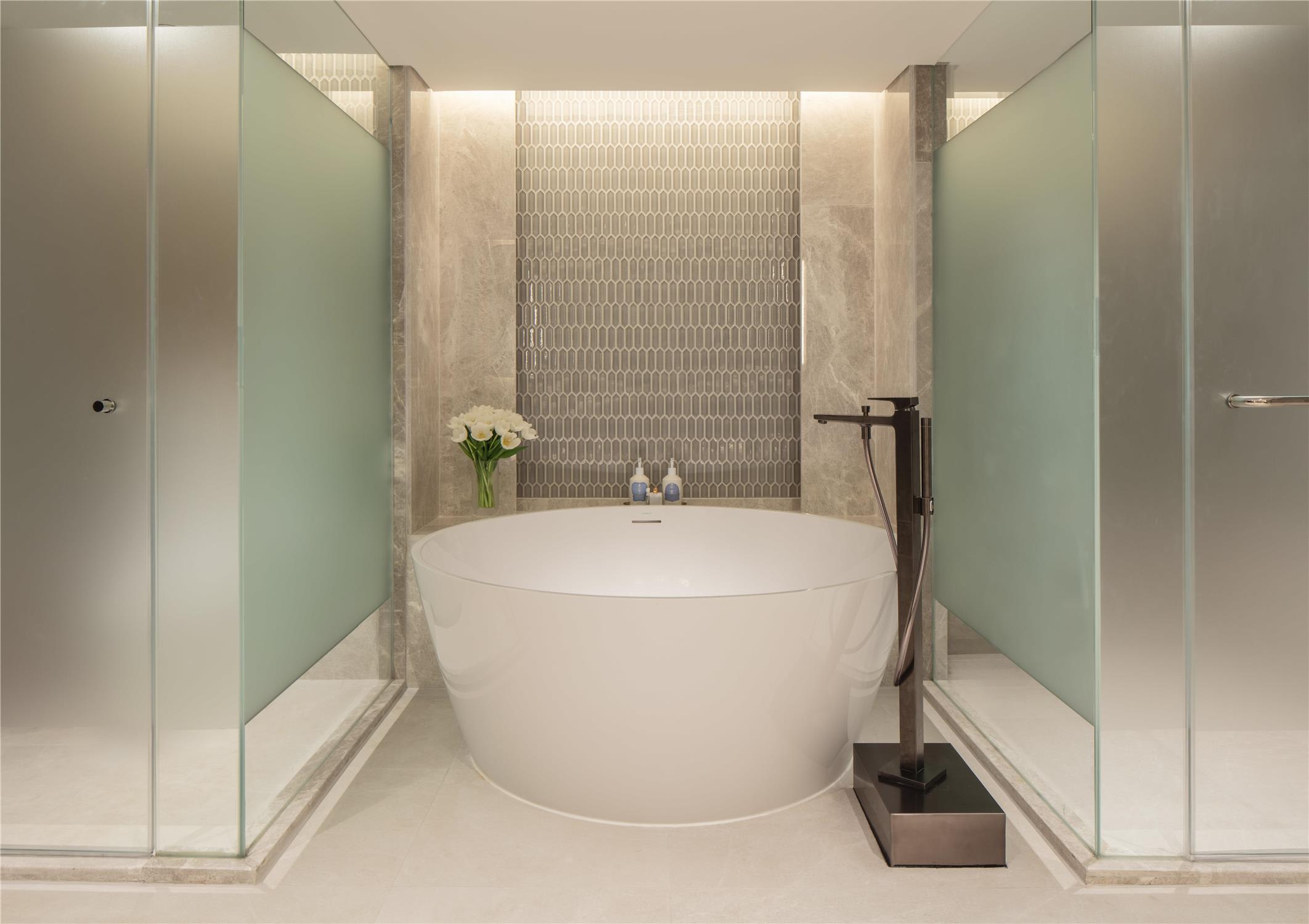 Anantara Siam Bangkok Hotel 1