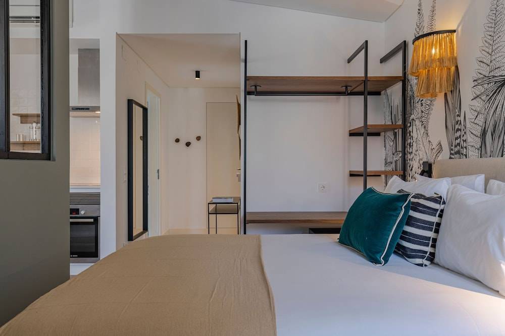 Ando Living - Augusta House 2