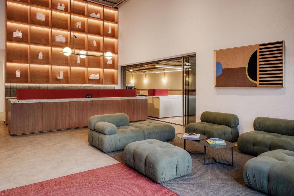 Loma Tribute Portfolio Hotel 1