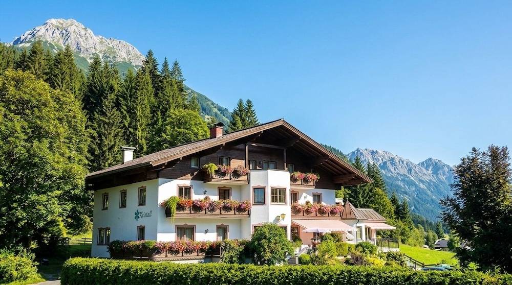 Hotel Kristall 1