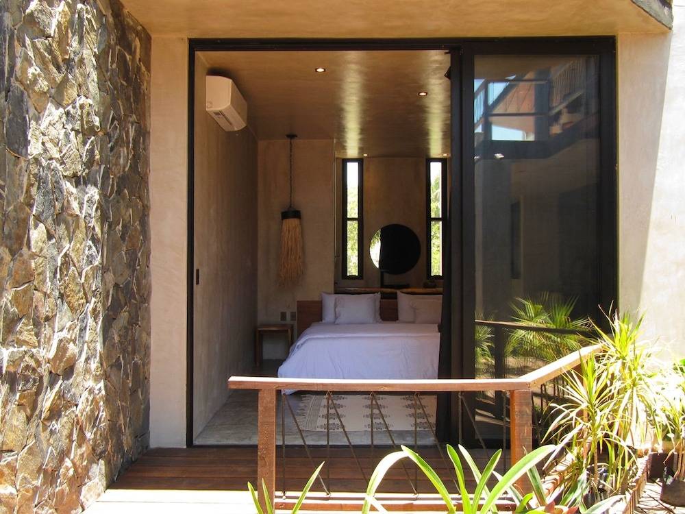 Hotel Amadeo 1