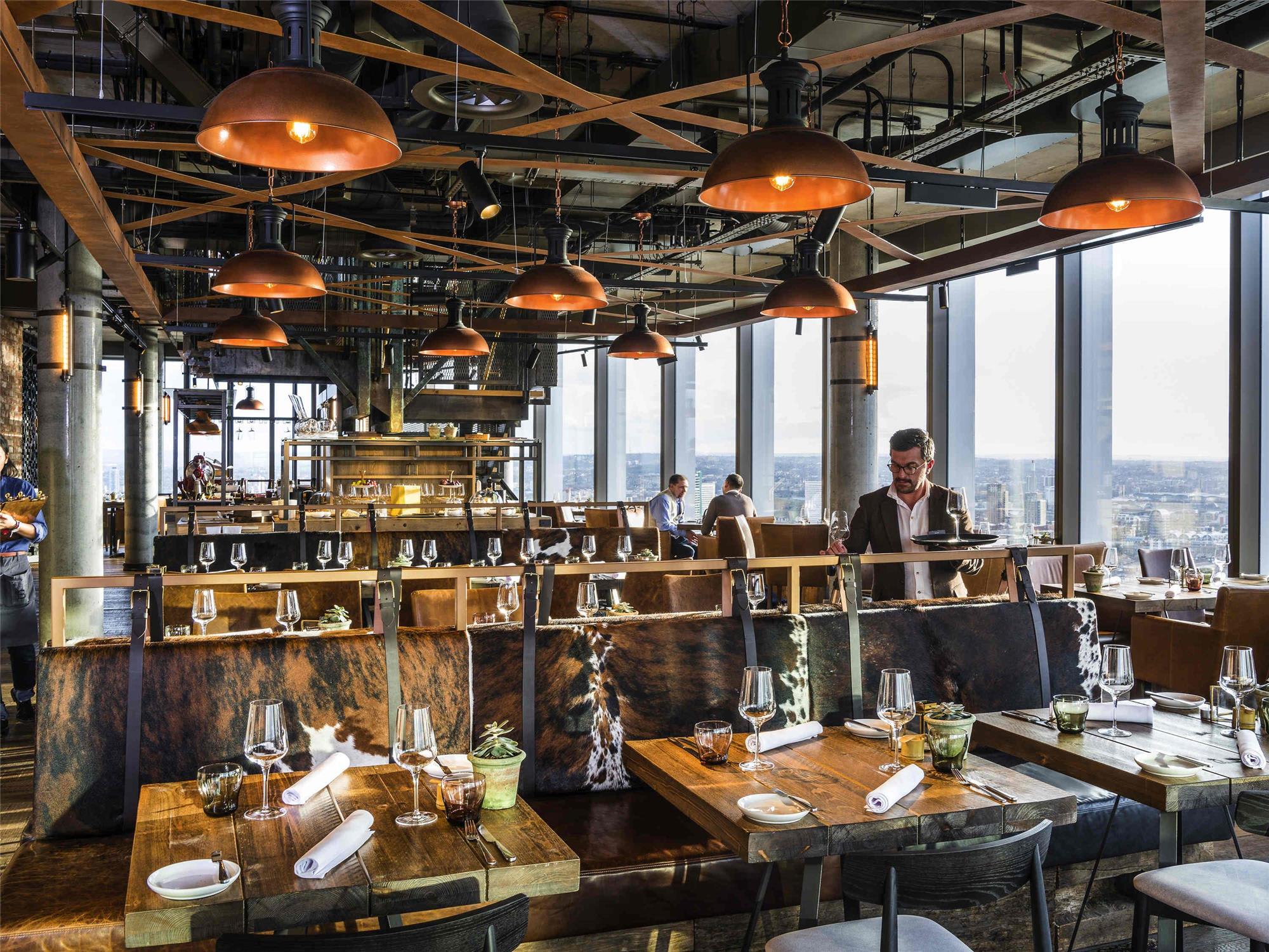 Novotel London Canary Wharf 2