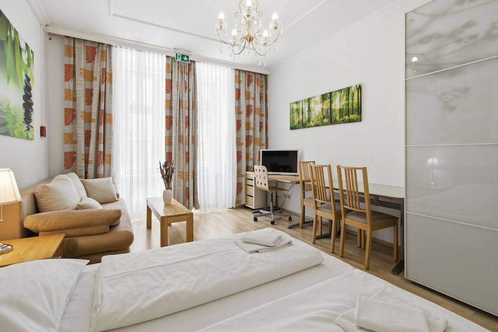 AJO Apartments - Messe City Flat - Self-Check-in 2