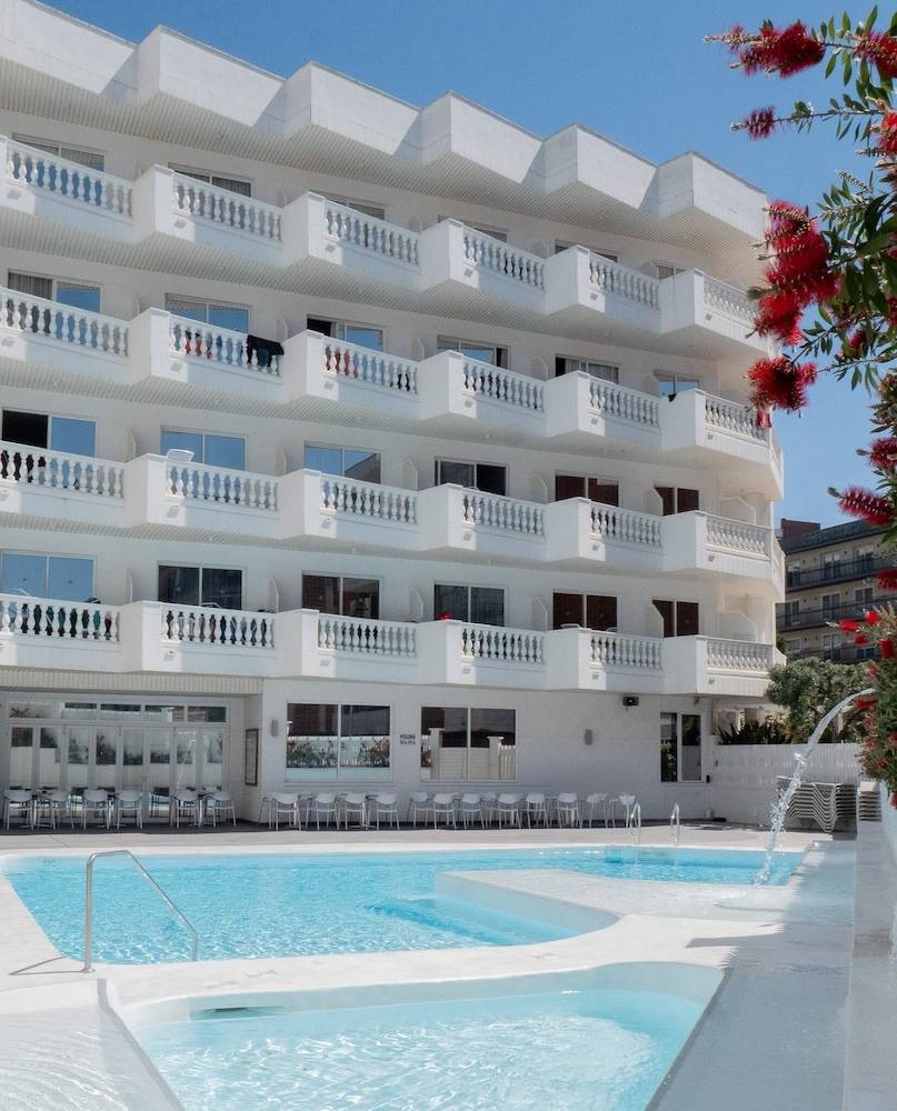 Hotel Bernat II 4*Sup 1