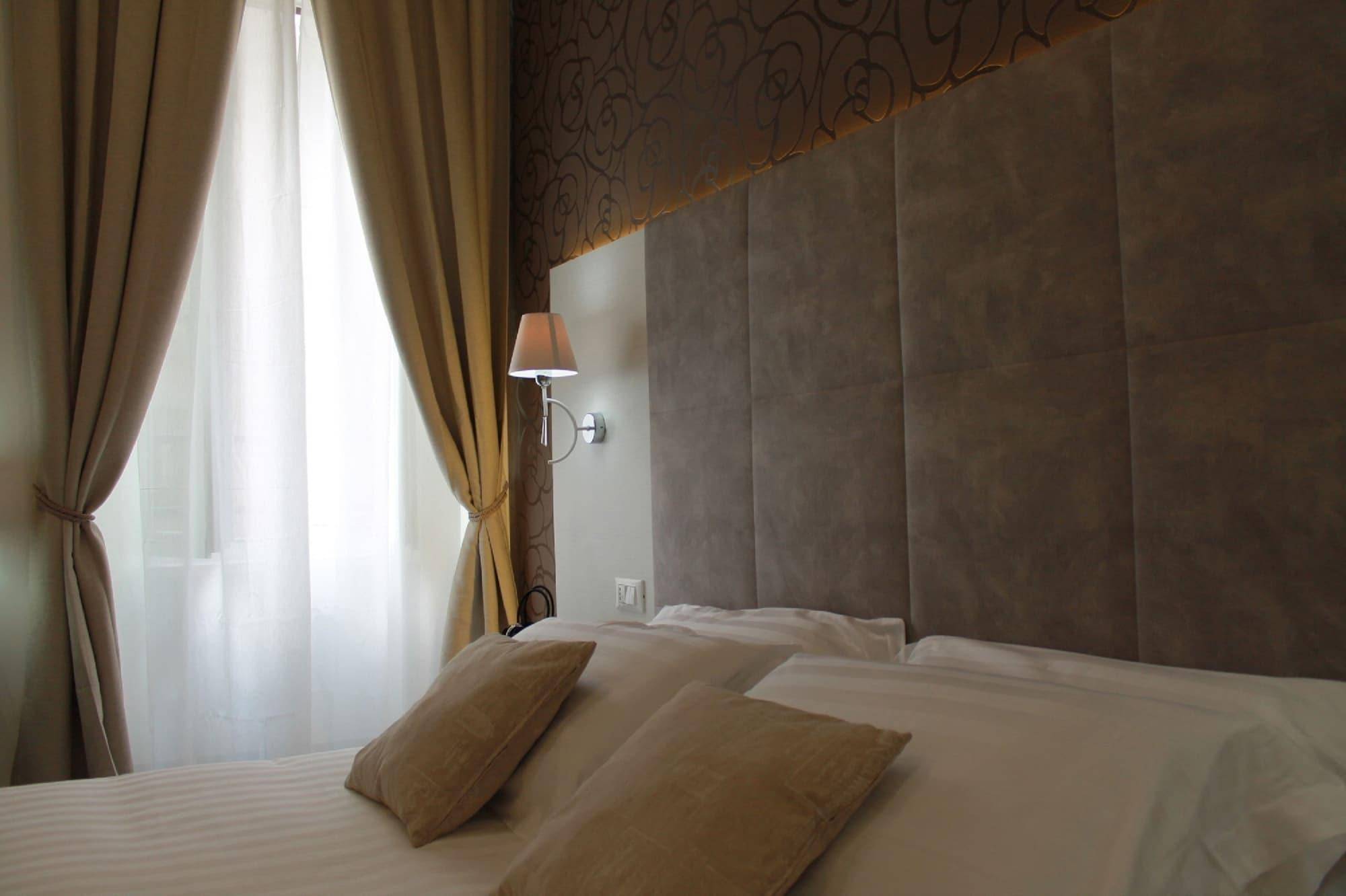 Elenoire Rooms & Suite 2