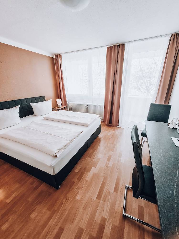 Zentral Hotel 2