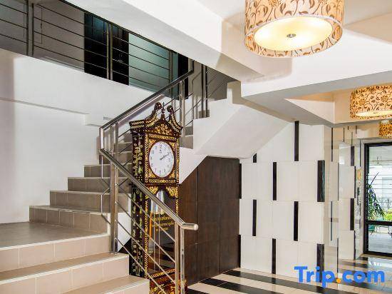 Ratana Hotel Sakdidet, PHUKET TOWN 2