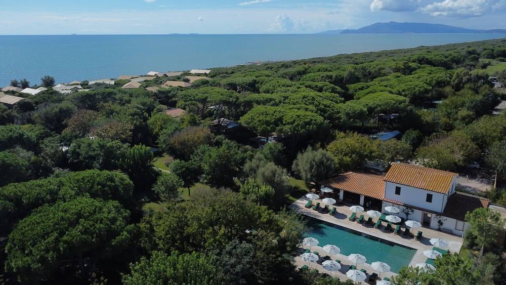 Resort & Glamping Terre di Sacra 1