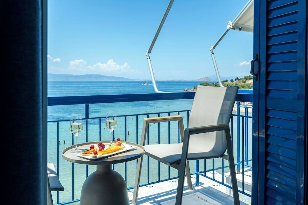 Hotel Avra 1