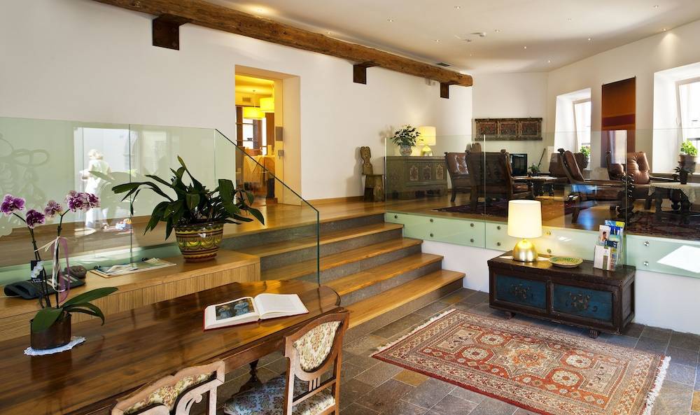Hotel Romanda 2