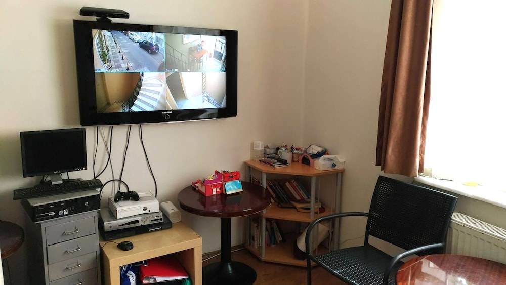 Kevin's Hostel 2