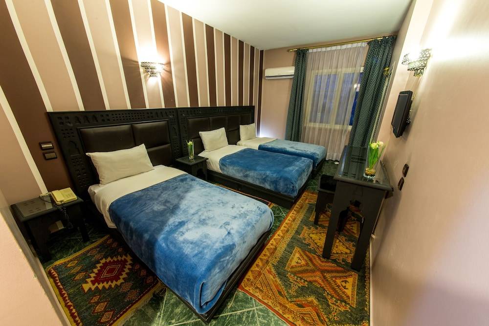 Hotel Akouas 1