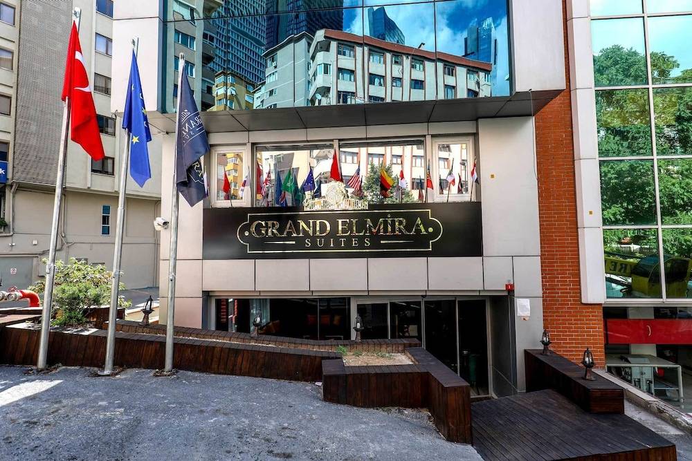 Grand Elmira Suites 1