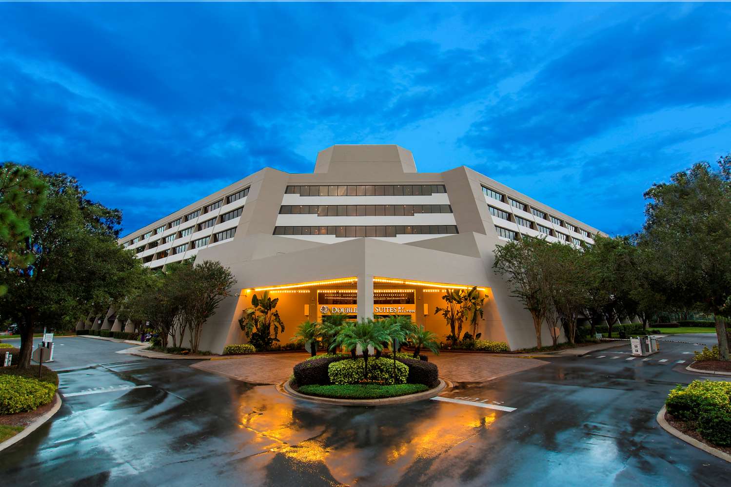 DoubleTree Suites by Hilton Orlando at Disney Springs 1