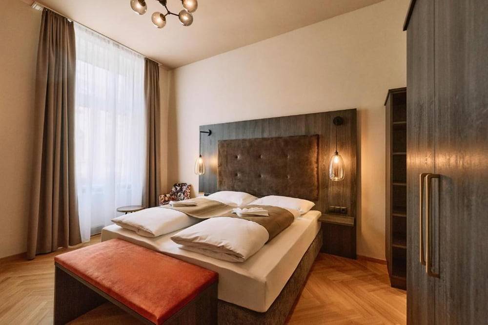 Urban Rooms Rathaus - Self Check-In 1