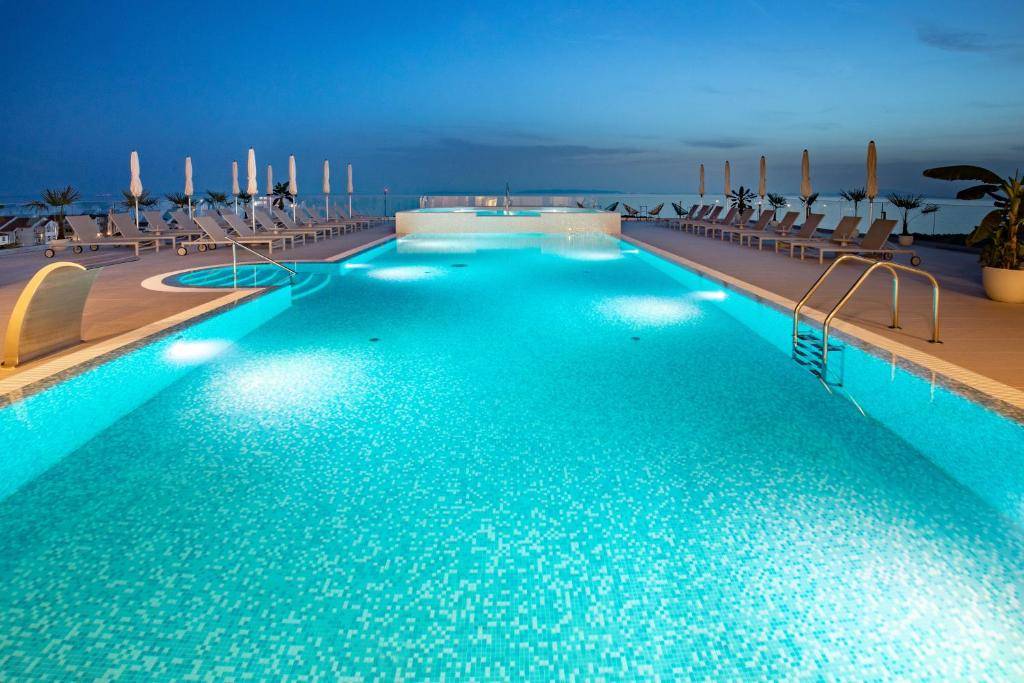 Hotel In Excelsis 2