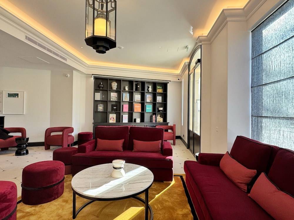 Eiffel Yard Hotel 2