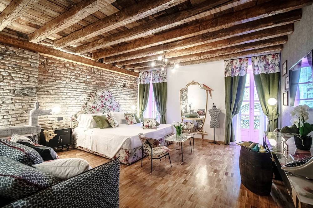 Vitrum - Como Luxury Suites 2
