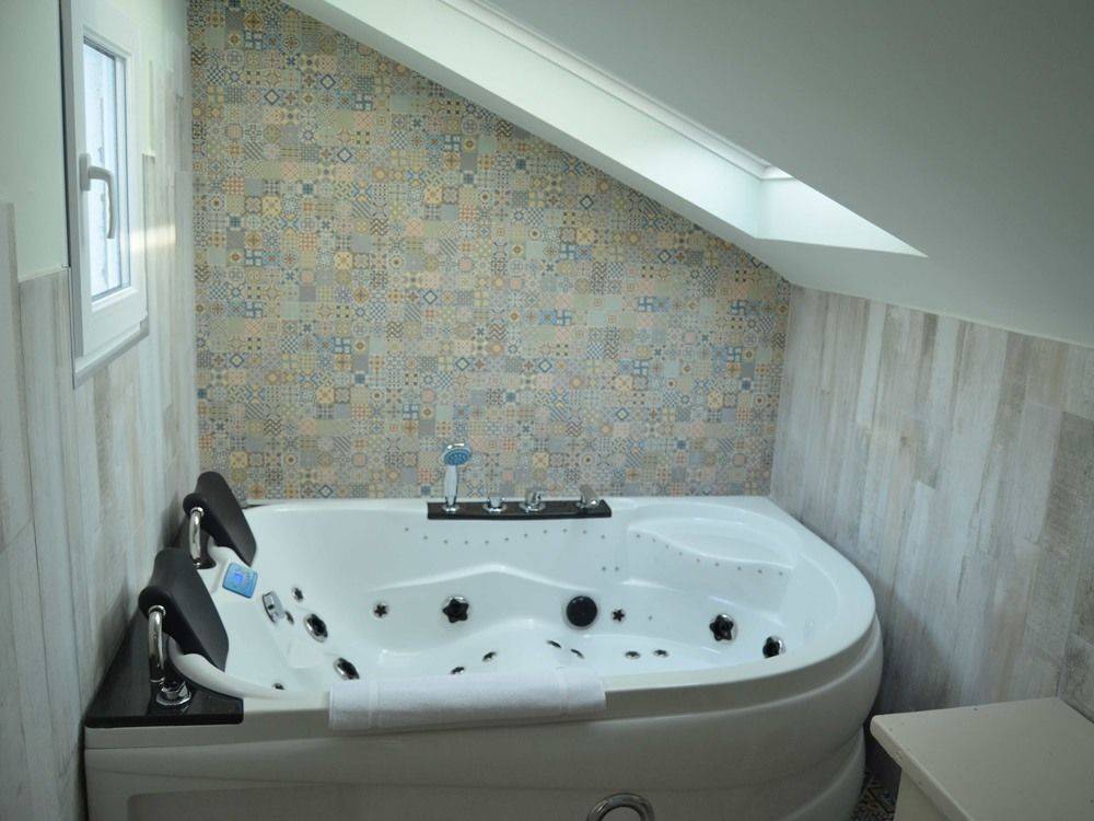 Akla Hotel Suites Santillana 2