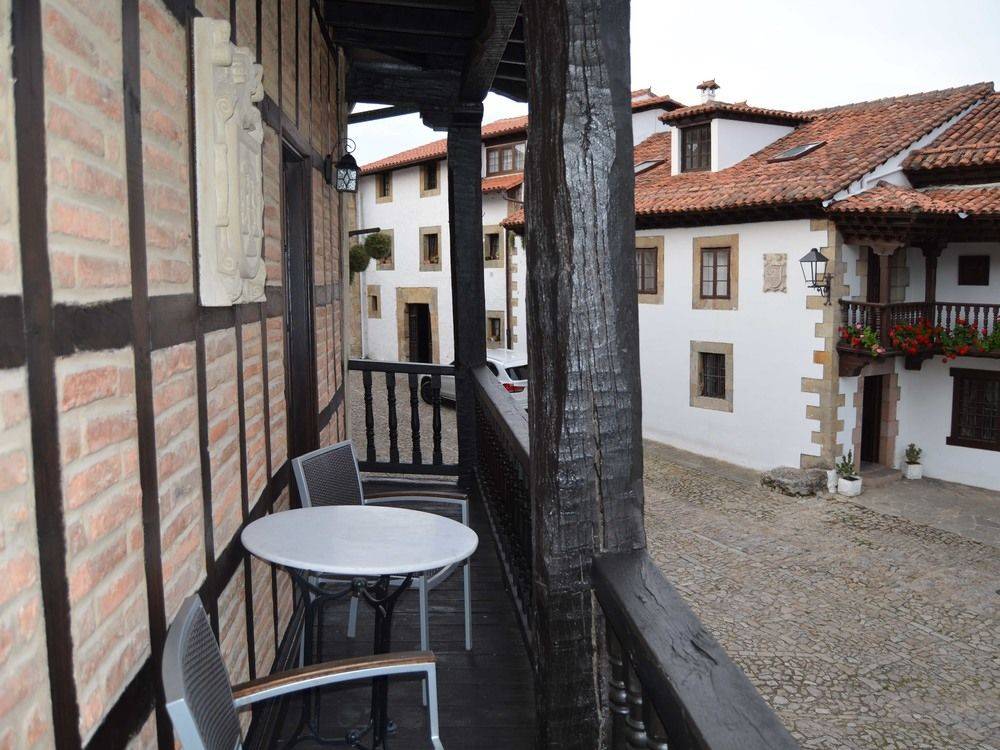 Akla Hotel Suites Santillana 1