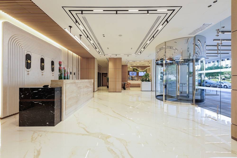 Holiday Inn Dubai Jumeirah Village Circle by IHG 2