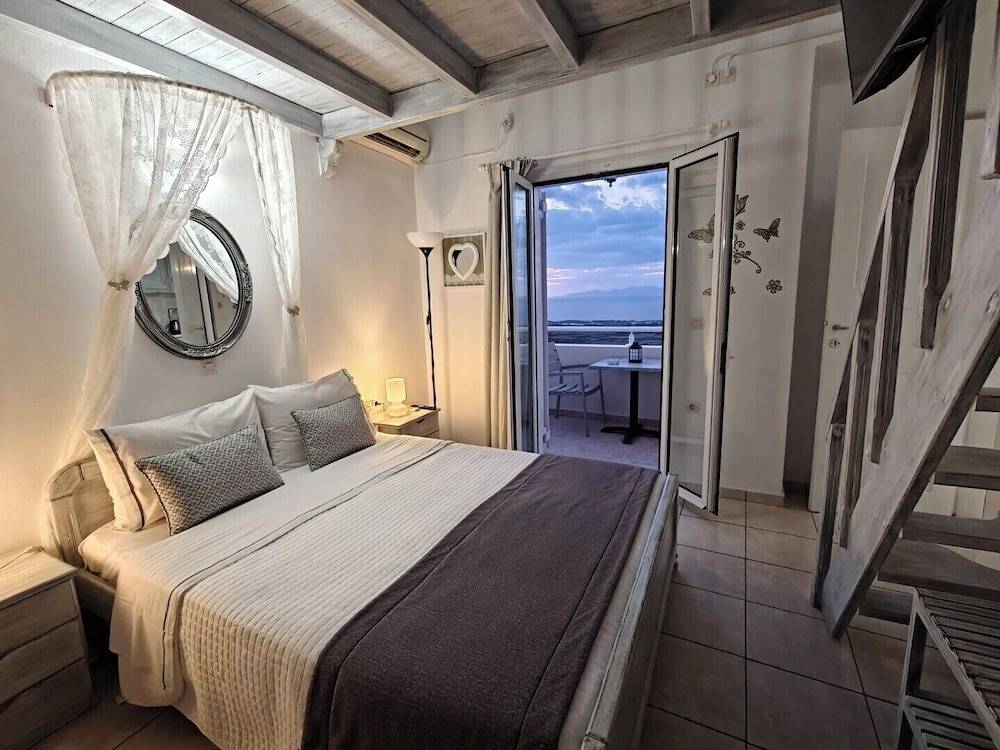 Kiklamino Sunset Suites 2