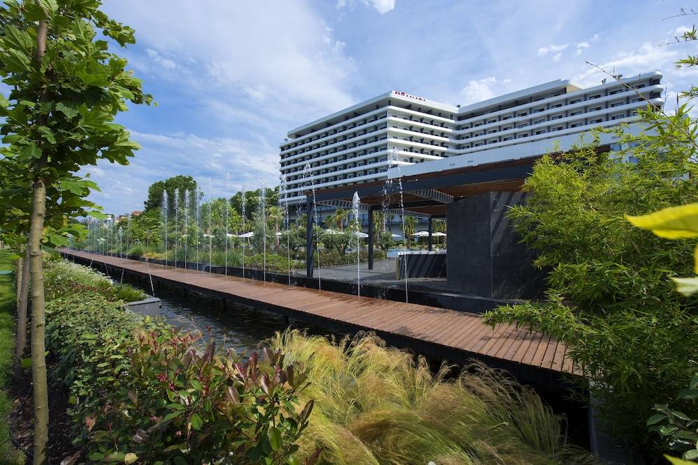 Ramada Plaza by Wyndham Trabzon 2