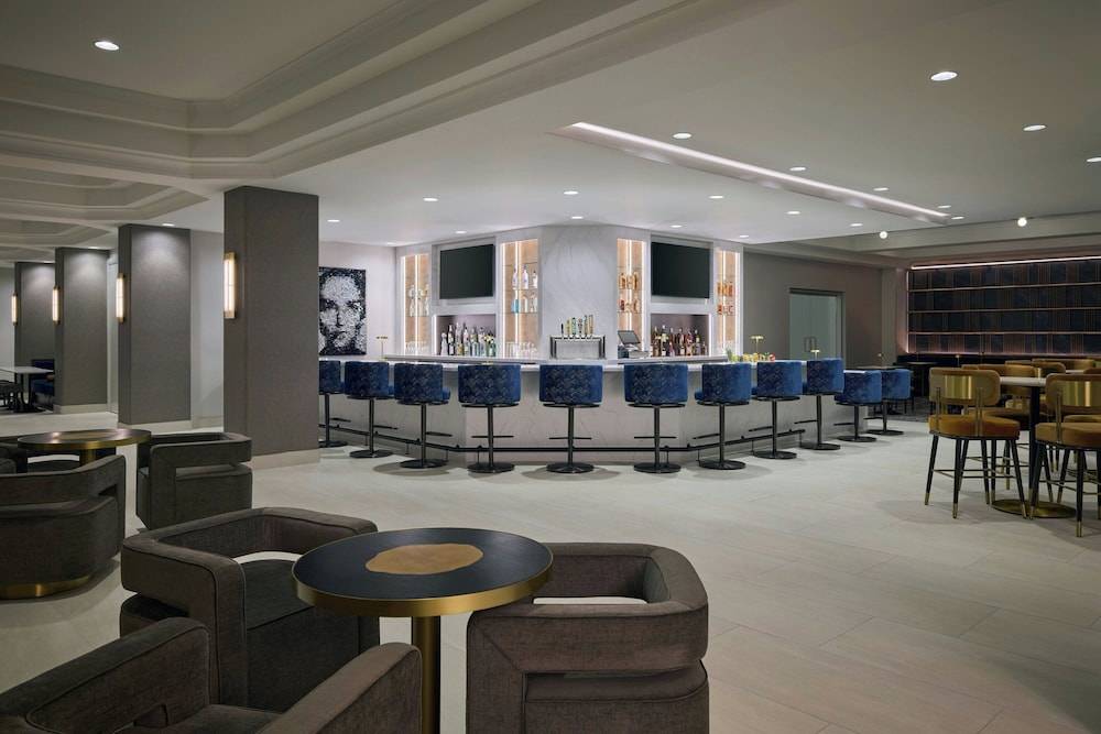 Denver Airport Marriott at Gateway Park 1