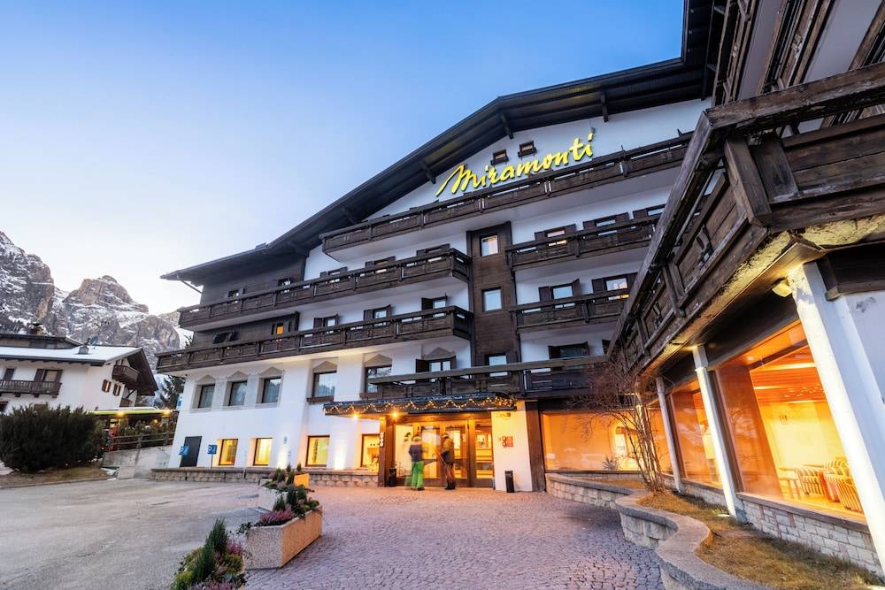 Hotel Miramonti Corvara 1