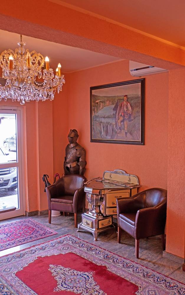 Hotel Lonac 2