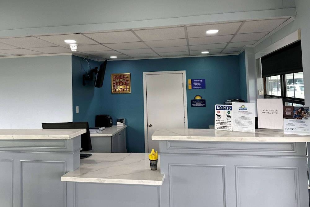 Days Inn by Wyndham Lake Charles 2