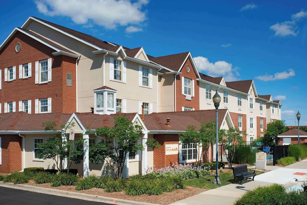 Sonesta Simply Suites Detroit Novi 1