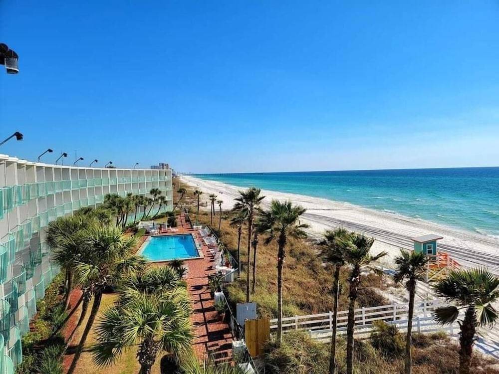 Casa Loma Panama City Beach - Beachfront 1