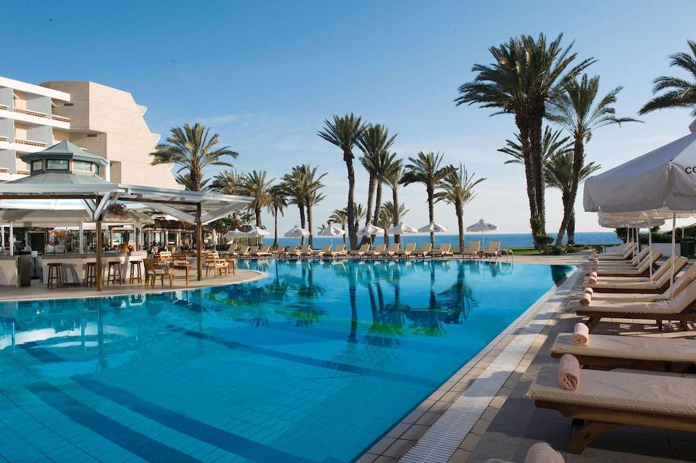 Constantinou Bros Pioneer Beach Hotel 1