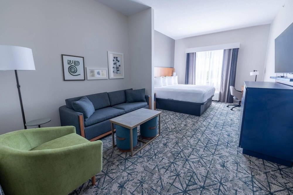 Country Inn & Suites by Radisson, St Petersburg - Clearwater, FL 1