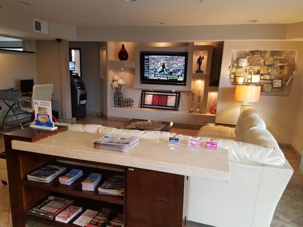 Infinity Inn & Suites 2