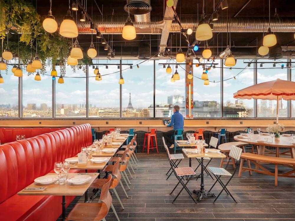 Eklo Hotels Paris Porte de Versailles 1