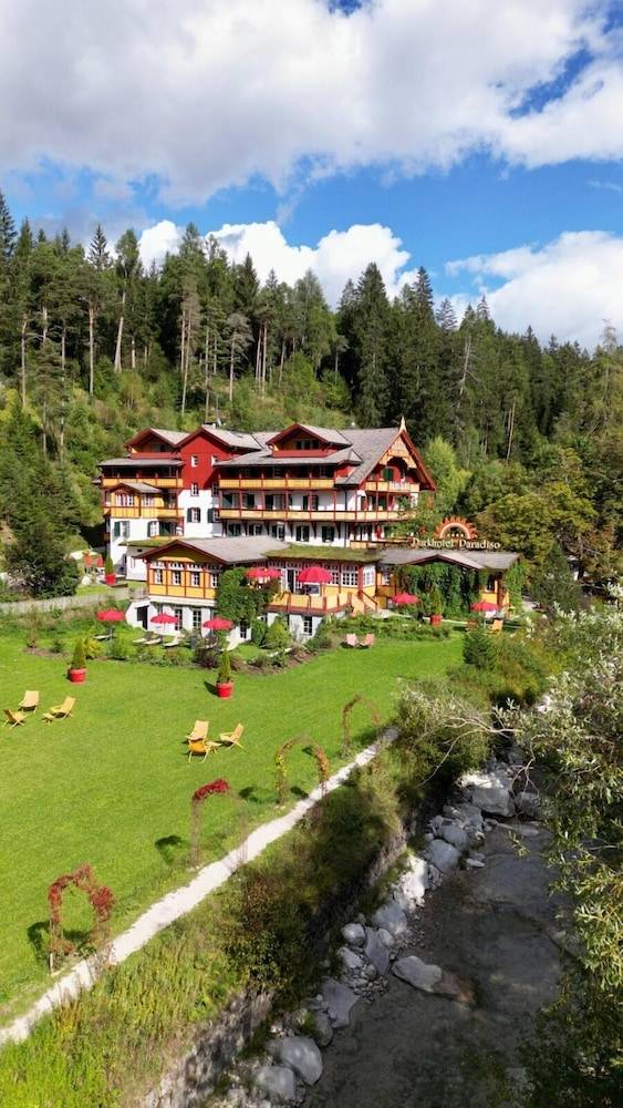 Parkhotel Sole Paradiso 1