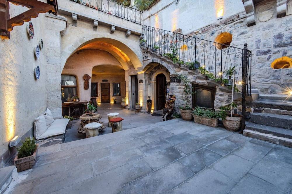 Eyes Of Cappadocia Cave Hotel 2