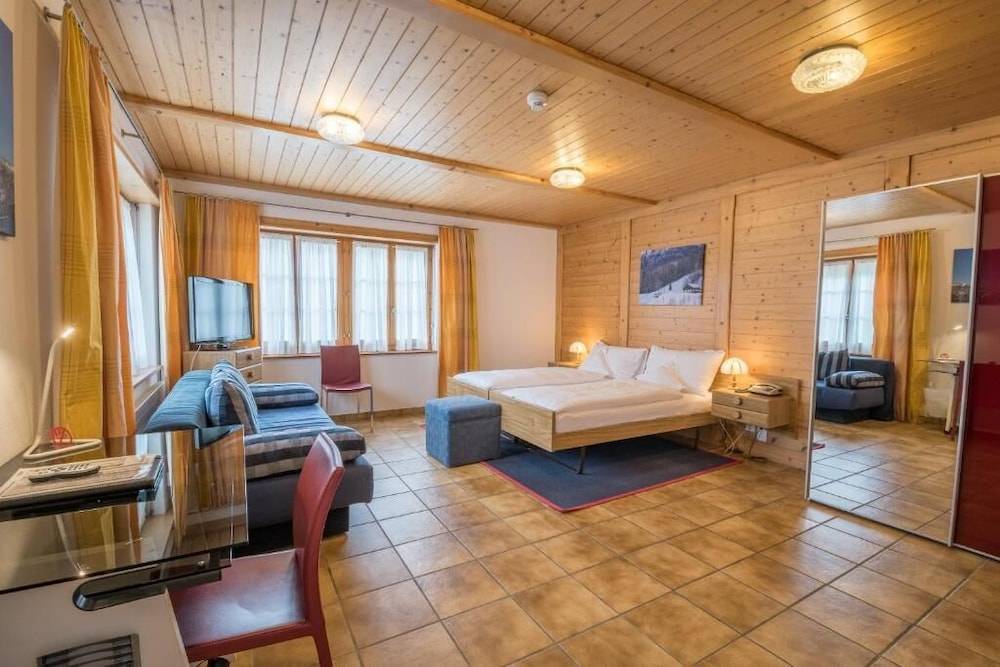 Hotel Berghof Amaranth 1