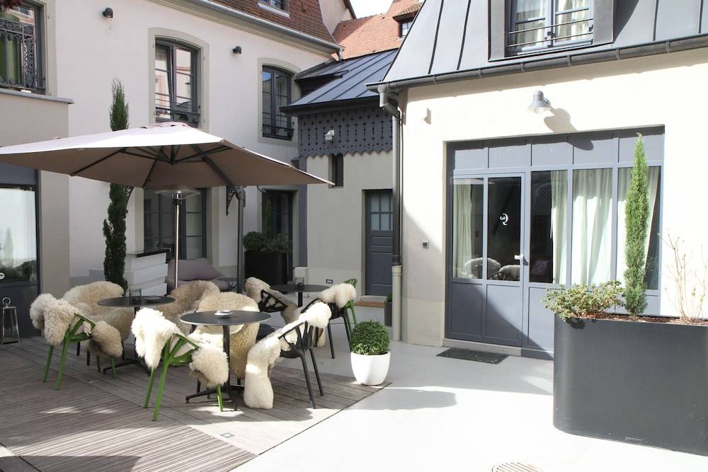 Hôtel Quatorze 1