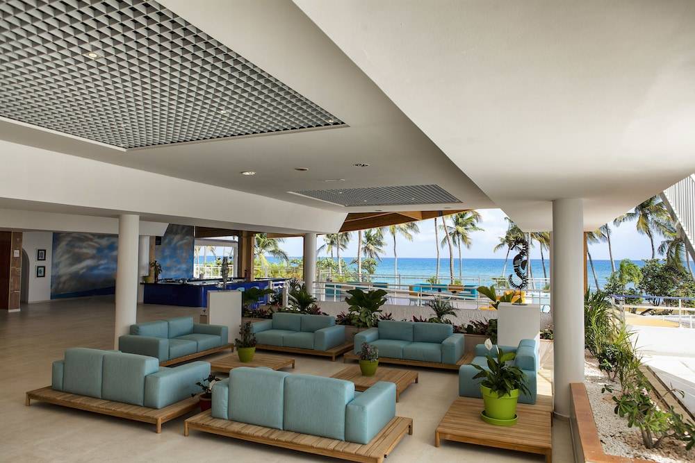 Hotel Arawak Beach Resort 1