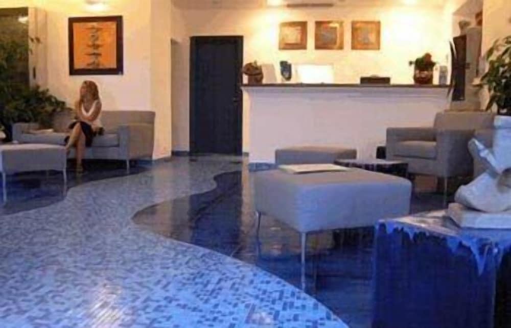 BUE MARINO Hotel & Rooftop Bar 2