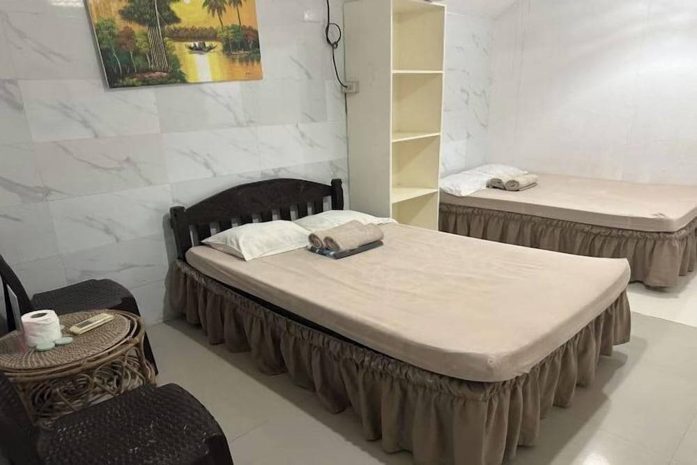 Monaliza Surf Resort La Union 1