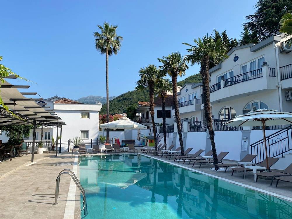 Hotel Xanadu 1
