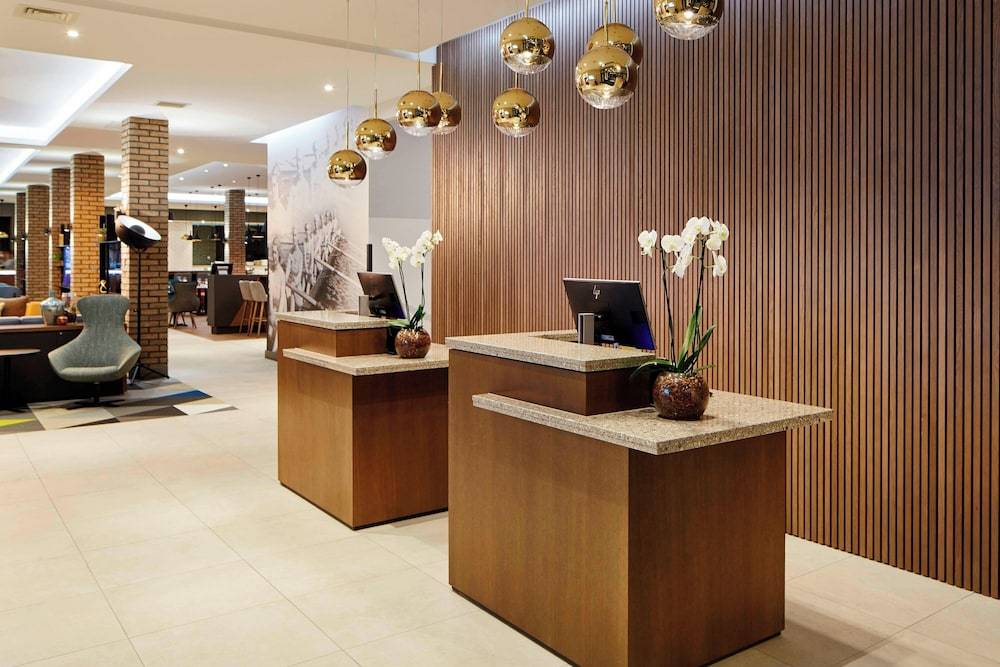 Courtyard by Marriott Oxford South 2