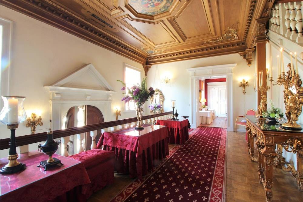 Sophiendal Manor 2