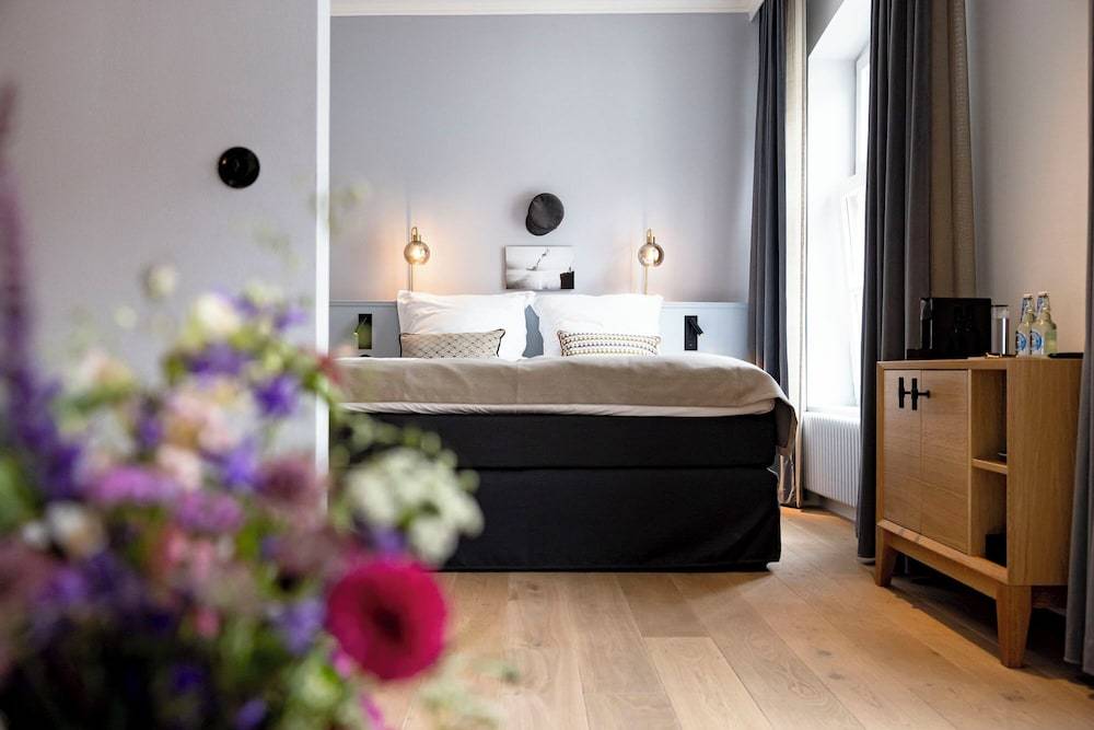 Boutiquehotel Petuh am Hafen - adults only 1